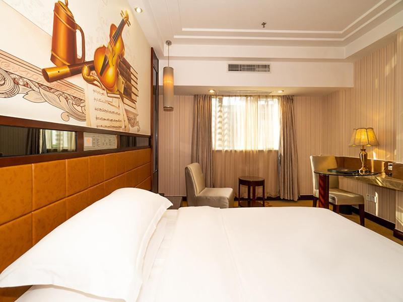 Vienna Hotel Zhaoqing Qixingyanpaifang Exterior photo